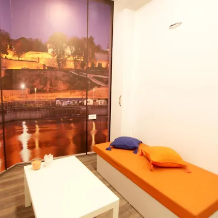 Market ! Apartment *