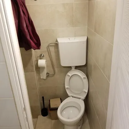 Apartment Market ! *